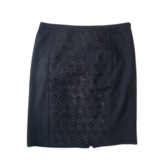 Ann Taylor Black Cut Out Chevron Wool Blend Above Knee Pencil Skirt Women's 8 - Picture 1 of 12